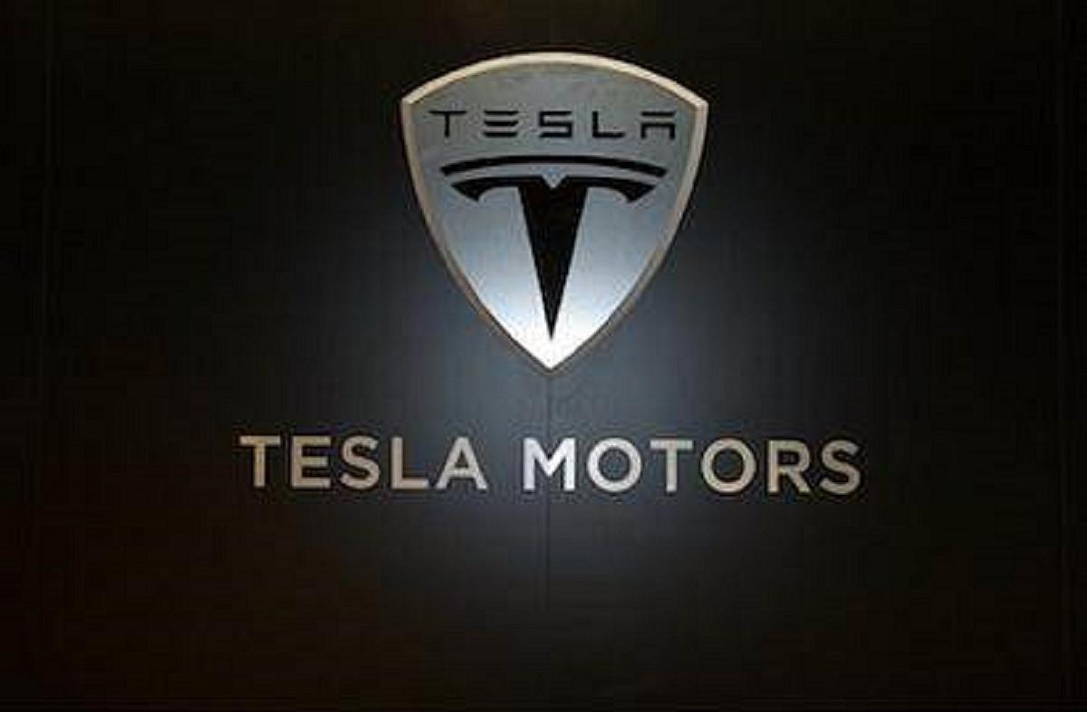 Tesla: aumento di capitale di 2 miliardi di dollari