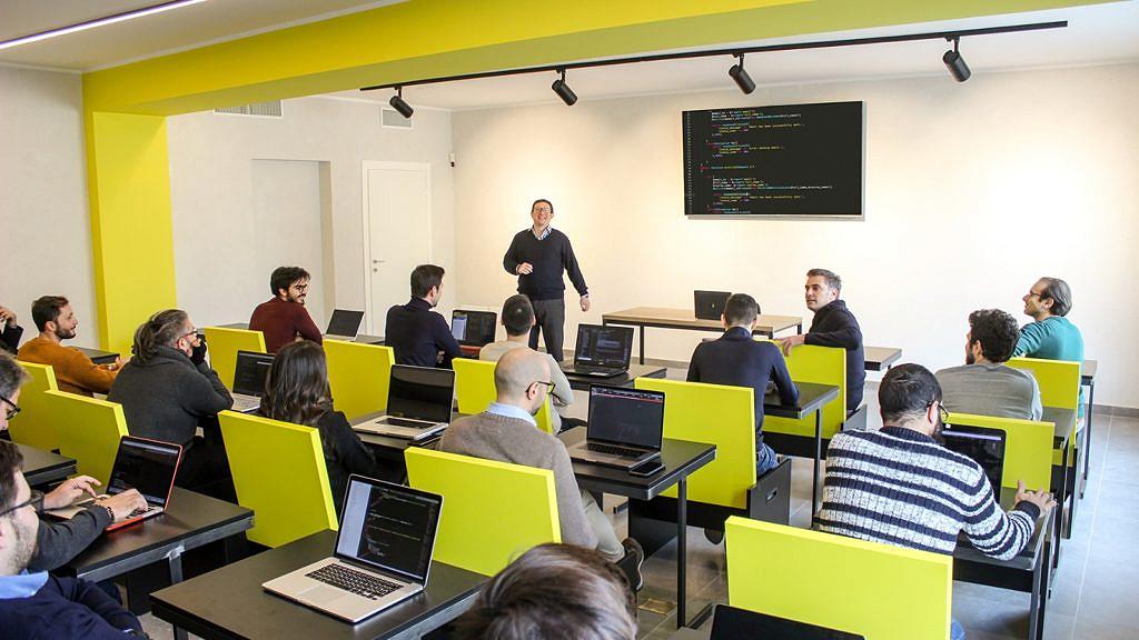 Aulab raccoglie Euro 400k con l'assistenza di Hybris Corporate Finance